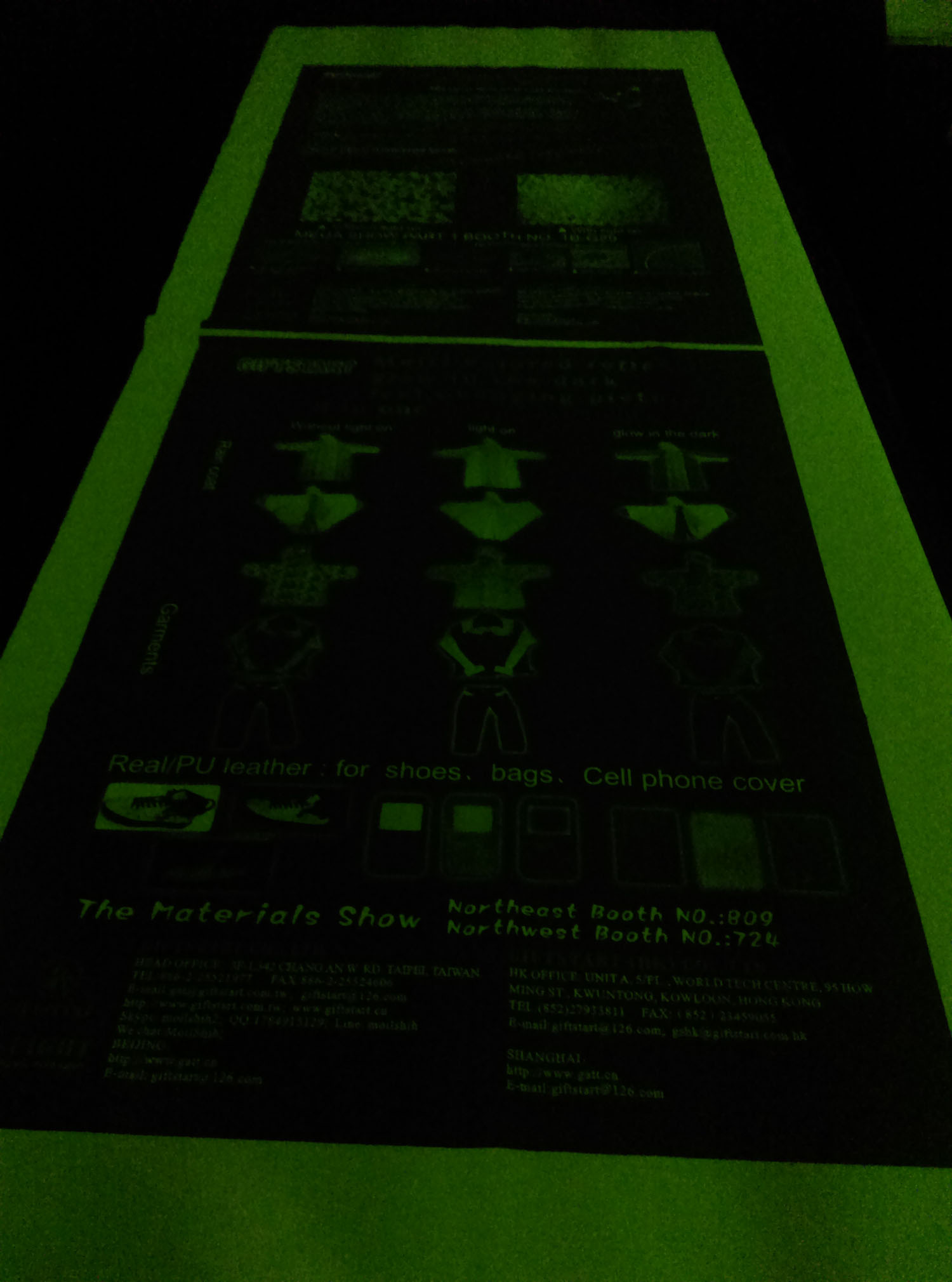 Reflective / Glow in the dark,feel changing picture .3 in one